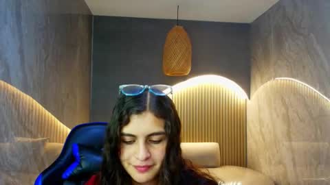 Dany online show from November 10, 1:17 pm