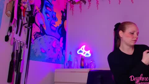 Daphne Madison online show from November 29, 12:03 am