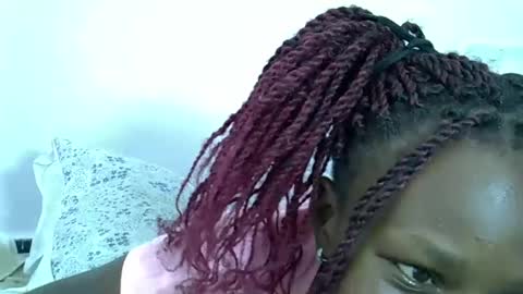 ESTHER online show from March 3, 7:04 am