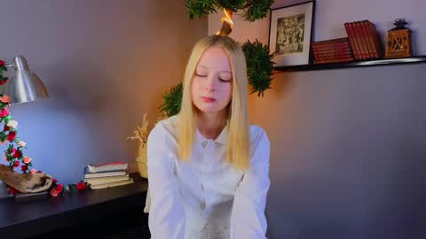 Kami online show from November 7, 3:34 am