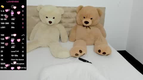 Darcie online show from December 12, 7:37 pm