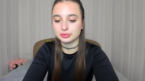 daria_de_luxe online show from October 23, 8:37 pm