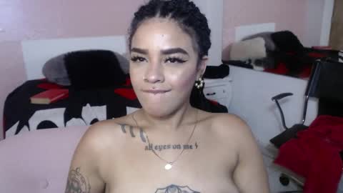 dark_flama online show from April 6, 1:49 am