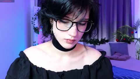 Vamp  online show from December 21, 9:25 pm