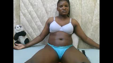 Snapshot of darknipples2 chatting on October 19, 8:27 am SHANICE online show from October 19, 8:27 am