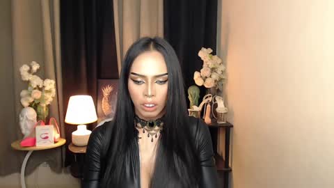 Snapshot of darksoul_mistress chatting on January 31, 10:42 am HAPPY BIRTHDAY MISTRESS MADRIANA online show from January 31, 10:42 am