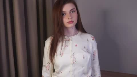 Louise online show from April 8, 11:07 pm