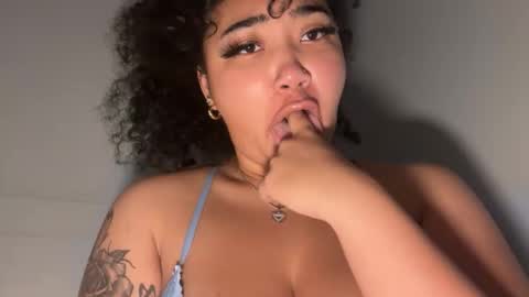 dayqueen1 online show from December 18, 10:31 am