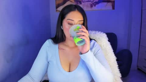    online show from April 2, 4:10 am