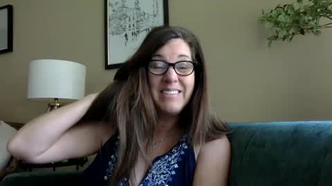 DDMolly online show from January 10, 7:21 pm