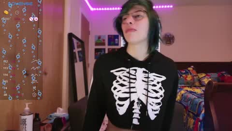 Rat online show from December 10, 4:38 pm