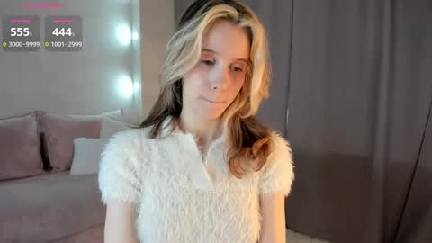 Snapshot of dearly_emily chatting on February 11, 8:05 am Emily GMT2 Mon 10 AM - 4 PM Wed 10 AM - 4 PM Thu 10 AM - 4 PM Fri 10 AM - 4 PM Sat 10 AM - 4 PM online show from February 11, 8:05 am