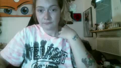 DEBBIE online show from November 25, 8:20 pm