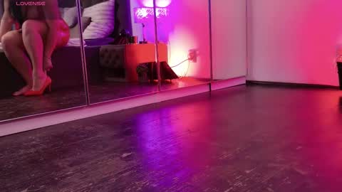 debinnyneanalover online show from March 26, 6:59 am