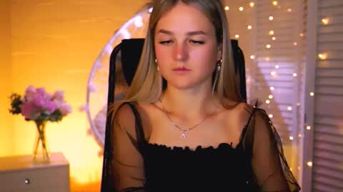 Debora online show from November 12, 3:48 am