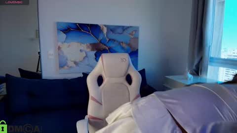 Debra online show from March 25, 12:19 pm