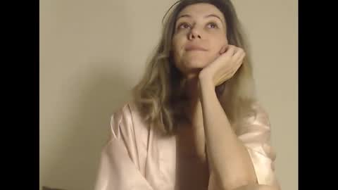 Snapshot of deelightfull chatting on February 12, 6:30 pm Deelightfull online show from February 12, 6:30 pm