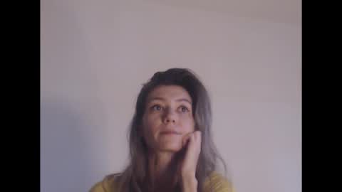 Snapshot of deelightfull chatting on September 28, 7:47 am Deelightfull online show from September 28, 7:47 am