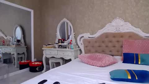 DeenaJay online show from February 28, 7:52 am