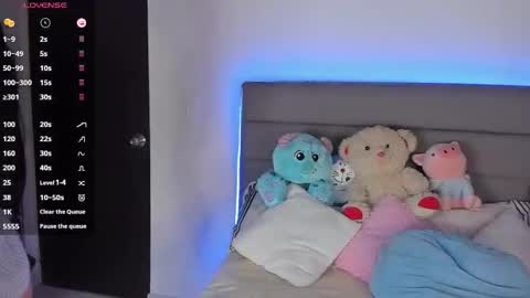  Deisy  online show from November 23, 9:44 am