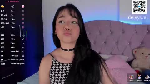 Snapshot of deisy_smith_ chatting on October 5, 2:55 pm Deisy online show from October 5, 2:55 pm