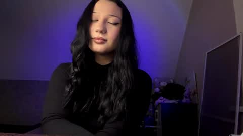 Milana  online show from May 10, 9:17 pm