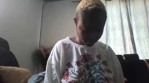 dellarine517299 online show from January 8, 8:07 am