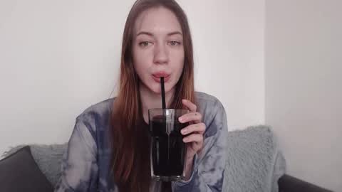 Snapshot of demiamour chatting on October 30, 10:16 am Demi. not your babybabebb and other shit online show from October 30, 10:16 am