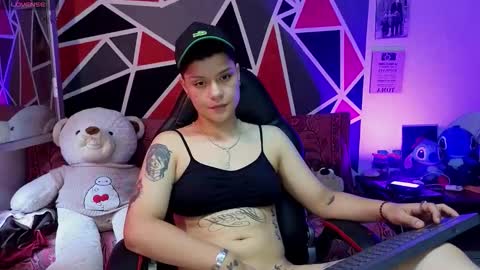 DEMI online show from December 18, 6:01 pm