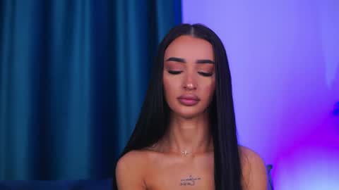 denisedevilles online show from May 12, 8:15 pm