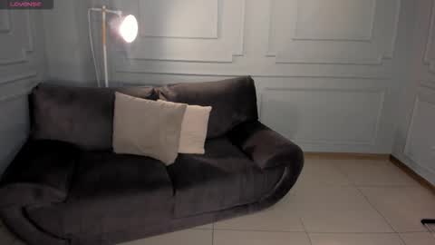 DENISE FORD  online show from February 20, 11:12 am