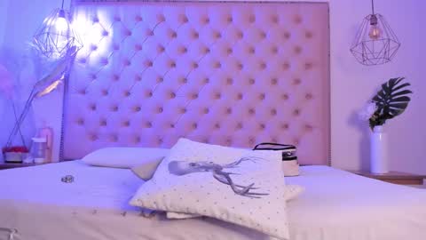 denisse_logan online show from October 16, 3:31 am