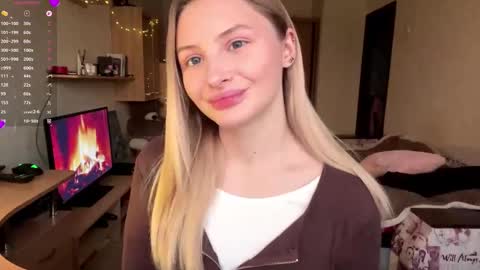 Vi  Victoria online show from December 19, 1:47 pm