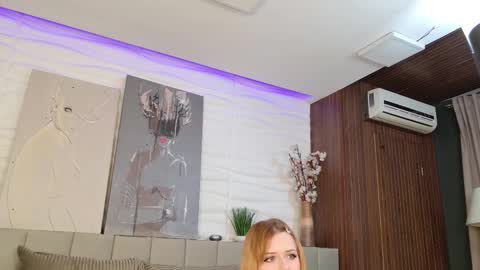 DephneMoon online show from February 11, 6:48 am