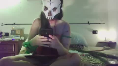depressedirtyandstinky online show from May 5, 7:17 pm