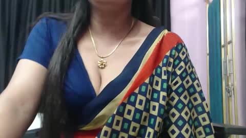 Snapshot of desimaisa130 chatting on October 4, 7:40 pm Maisa online show from October 4, 7:40 pm