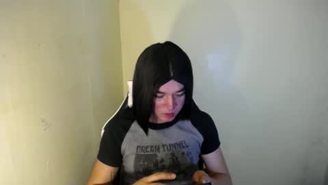 Snapshot of desirable_lorinexx chatting on January 31, 10:52 am LORINE online show from January 31, 10:52 am