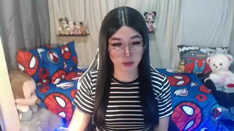Snapshot of desirable_lorinexx chatting on October 19, 4:09 pm LORINE online show from October 19, 4:09 pm