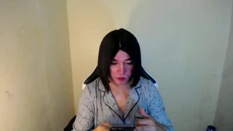 Snapshot of desirable_lorinexx chatting on February 11, 6:33 pm LORINE online show from February 11, 6:33 pm