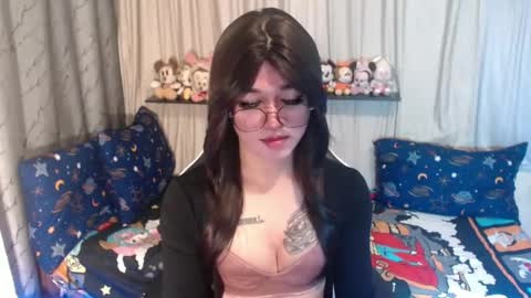Snapshot of desirable_lorinexx chatting on September 19, 9:25 pm LORINE online show from September 19, 9:25 pm