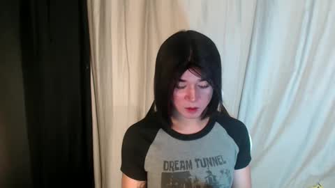 Snapshot of desirable_lorinexx chatting on March 11, 5:57 pm LORINE online show from March 11, 5:57 pm