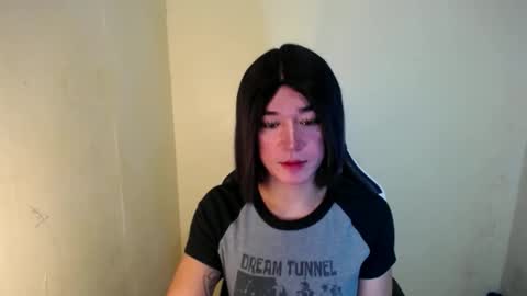 Snapshot of desirable_lorinexx chatting on February 14, 5:30 am LORINE online show from February 14, 5:30 am