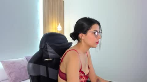 desire online show from November 6, 4:24 pm