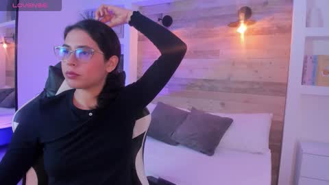 desire online show from February 21, 12:28 pm