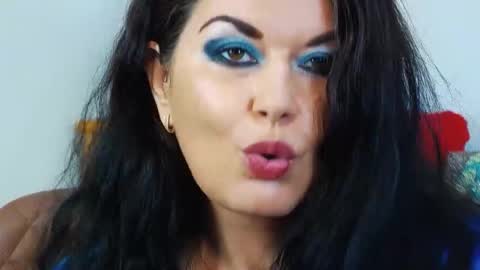 HellenMoon online show from October 21, 8:29 am