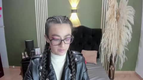 Desiring Angel online show from February 11, 4:12 am