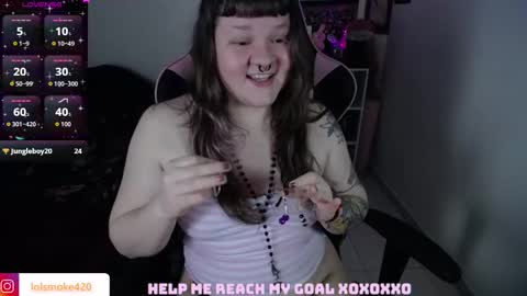 Snapshot of destroyall420 chatting on September 11, 7:09 am Lola Bdsm and fries online show from September 11, 7:09 am