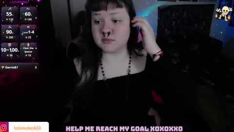 Snapshot of destroyall420 chatting on November 1, 10:58 pm Lola Bdsm and fries online show from November 1, 10:58 pm