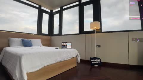 Id be happy to have a steamy stream girl online show from November 25, 8:49 am