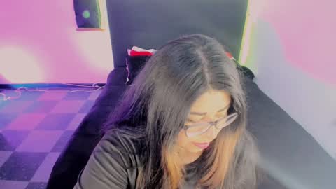  L I NA  online show from January 18, 10:28 pm